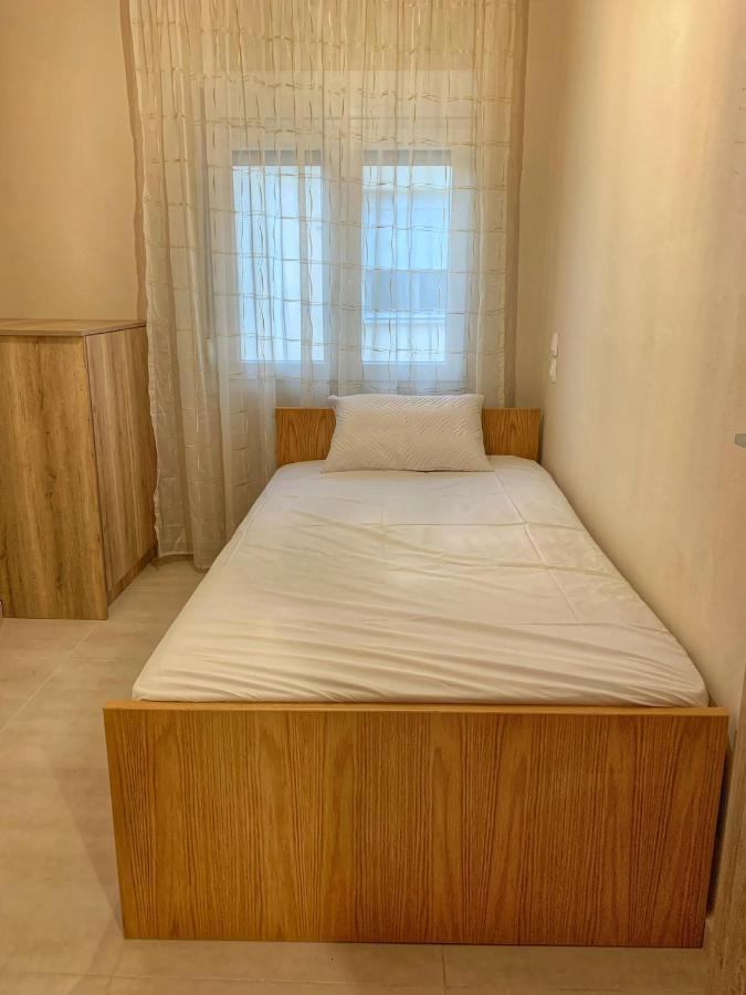 Petite Luxury Urban House Apartment Trikala  Exterior photo